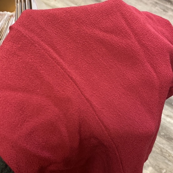 Reformation | Maria MIDI Skirt In Maroon With Slit In Back Size 6 - Picture 6 of 6